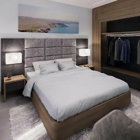 Pebbles (adults Only) Hotel