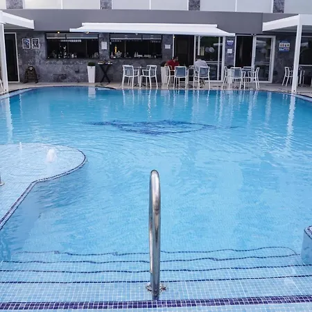 Pebbles (adults Only) Otel St. Paul's Bay