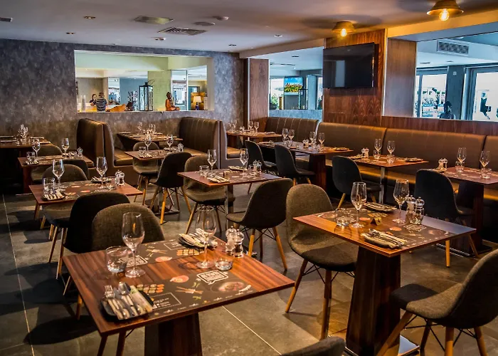 Pebbles (adults Only) Hotel 4*