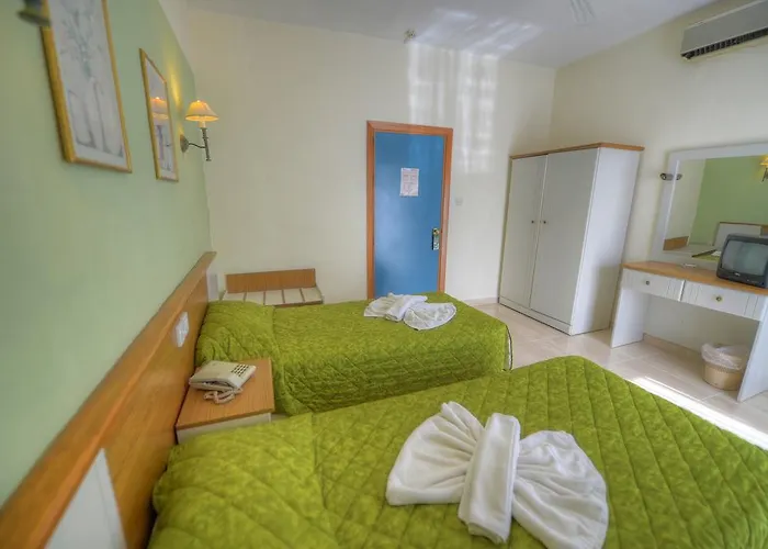 Pebbles (adults Only) 4*