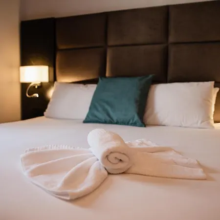 Pebbles St Paul's Bay