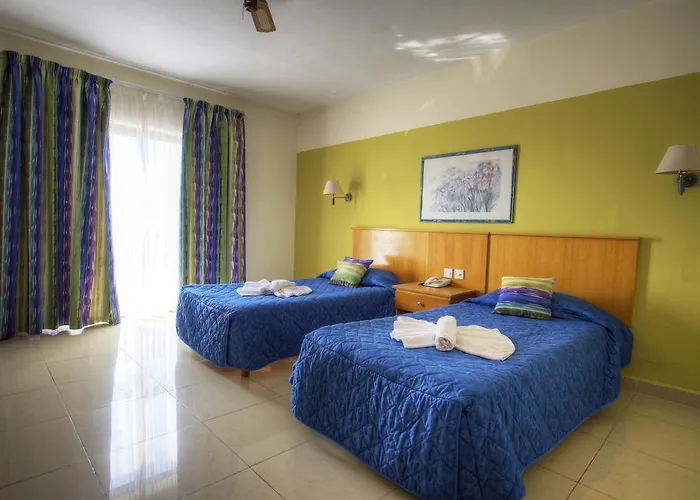 Pebbles (adults Only) סיינט פול ביי