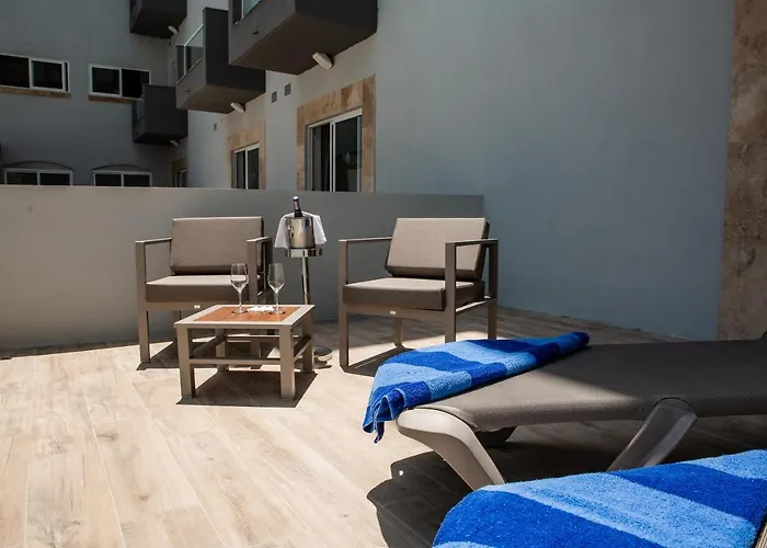 Pebbles (adults Only) 4* St. Paul's Bay